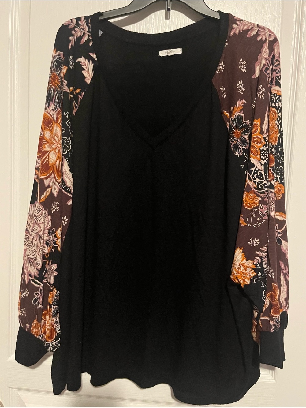 Maurices Black V-Neck Top with Floral Raglan Sleeves